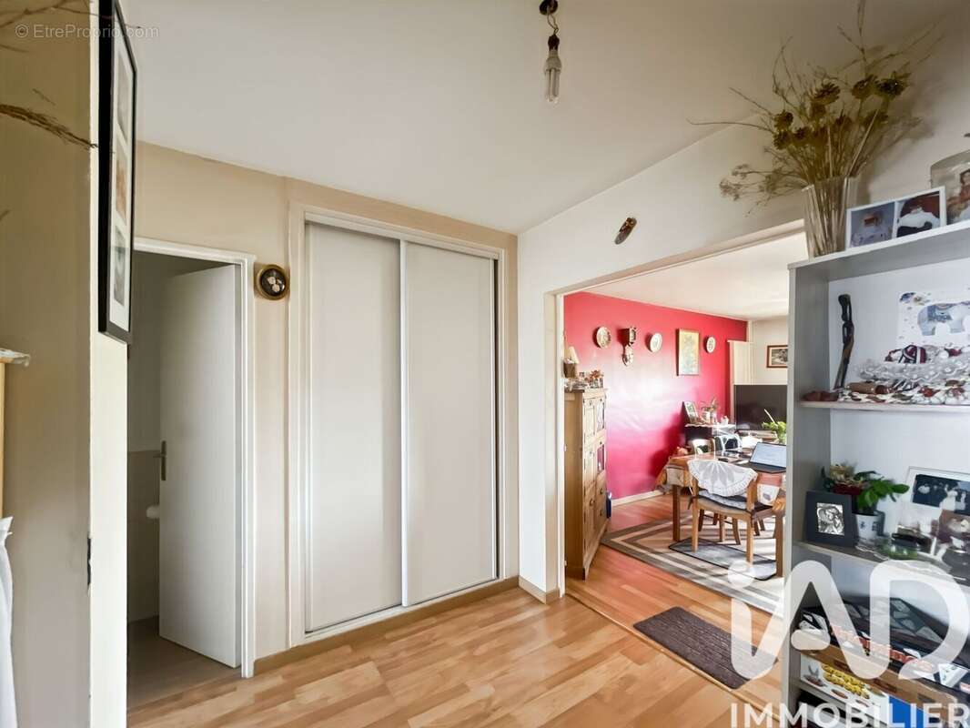 Photo 4 - Appartement à LES PAVILLONS-SOUS-BOIS