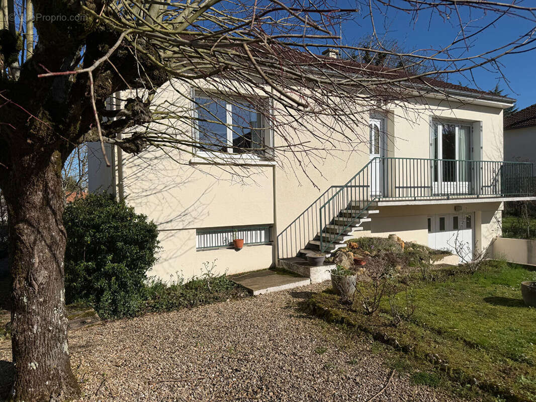 Maison à SAINT-BENOIT