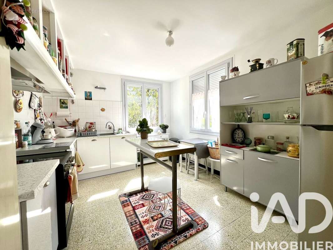 Maison 170 m² à Douzens  - photo 8