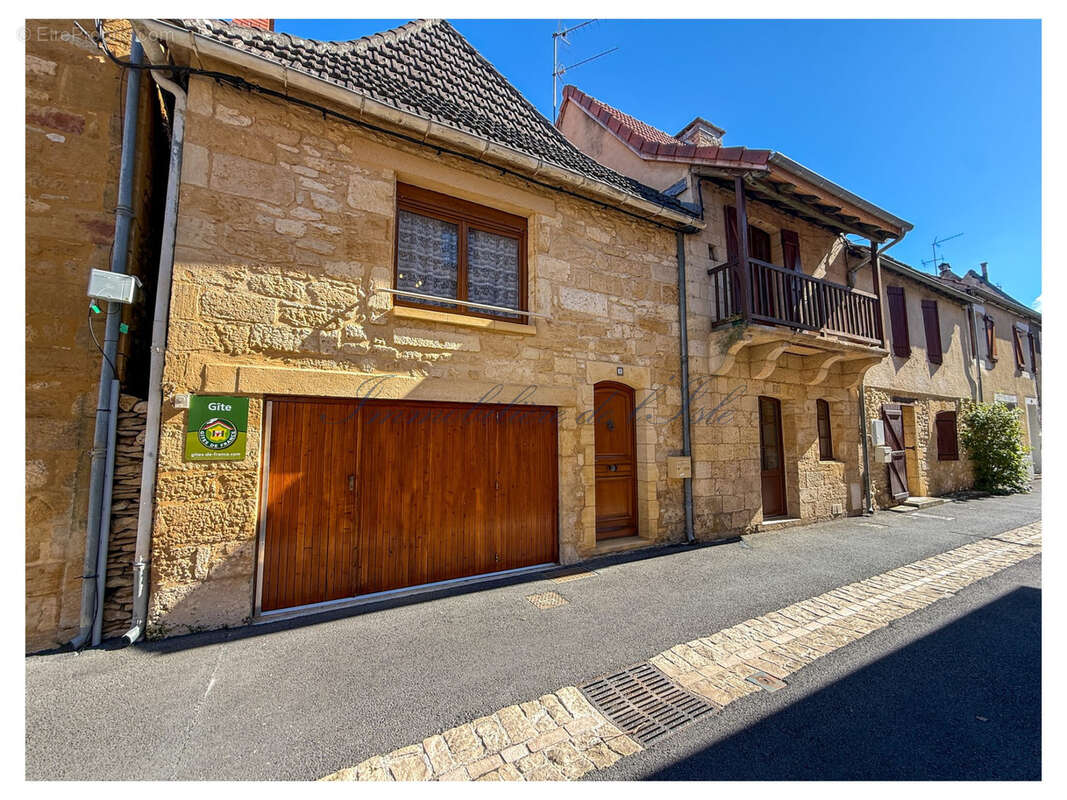 Maison à MONTIGNAC