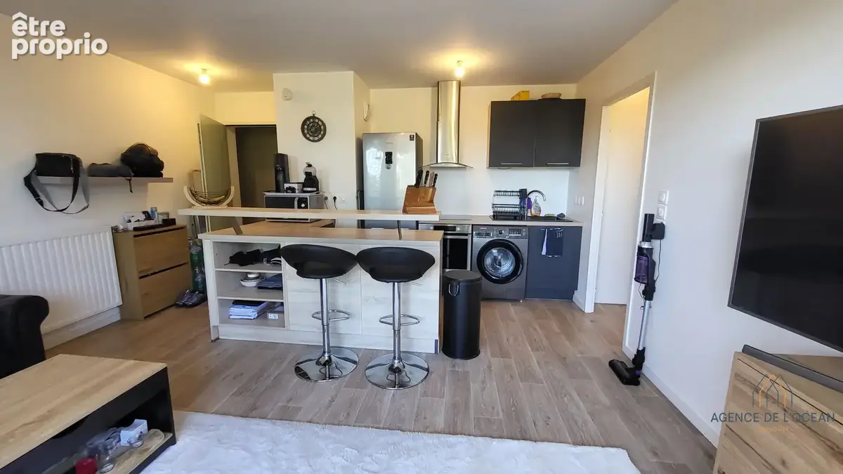Appartement T2 à vendre à Plouharnel : balcon avec vue dégagée et garage - photo 3