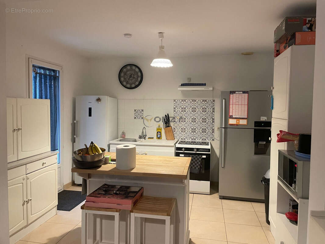 Maison à SAINT-VICTOR-LA-COSTE