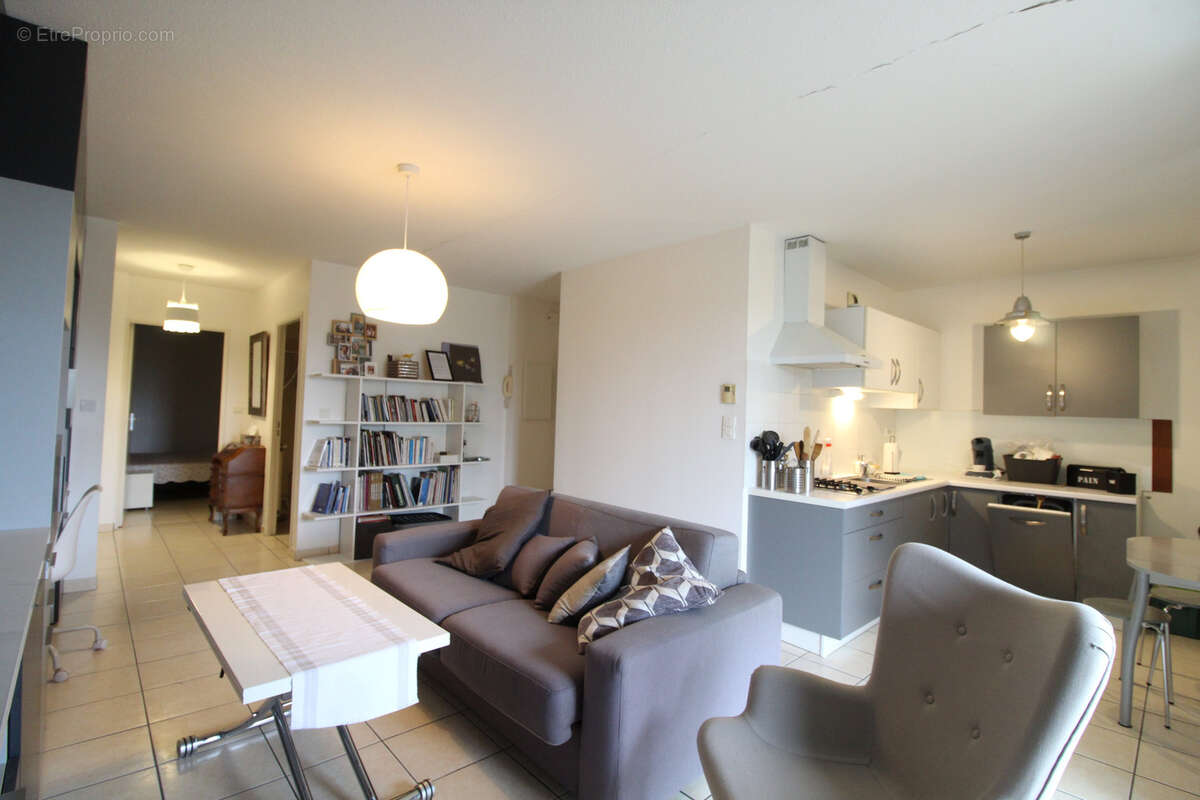 Appartement à LUC-LA-PRIMAUBE