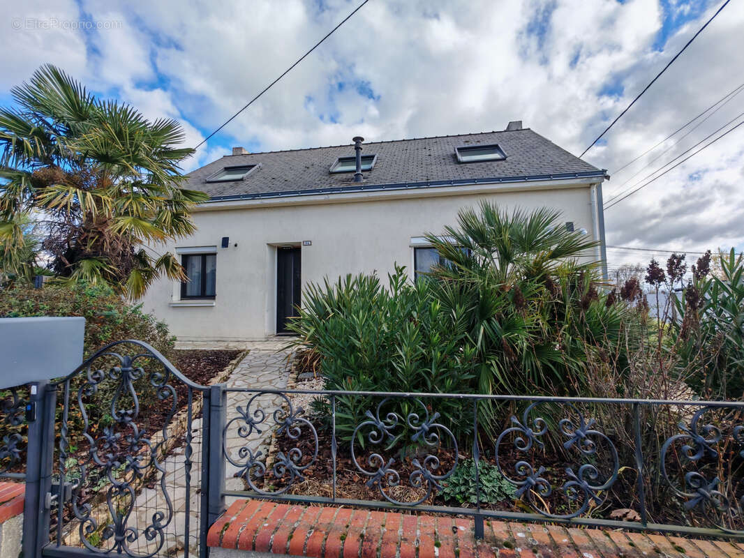 Maison à LA ROUXIERE