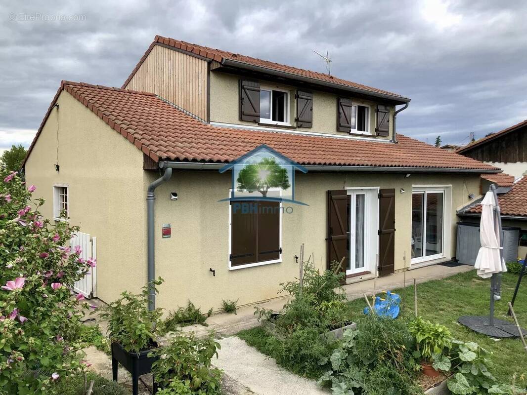 Appartement à TERNAY