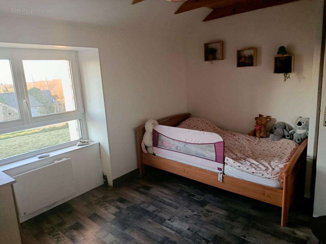 Maison à SAINT-THEGONNEC