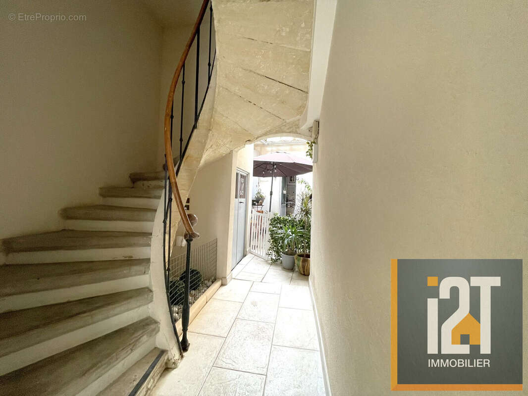 Appartement à NIMES