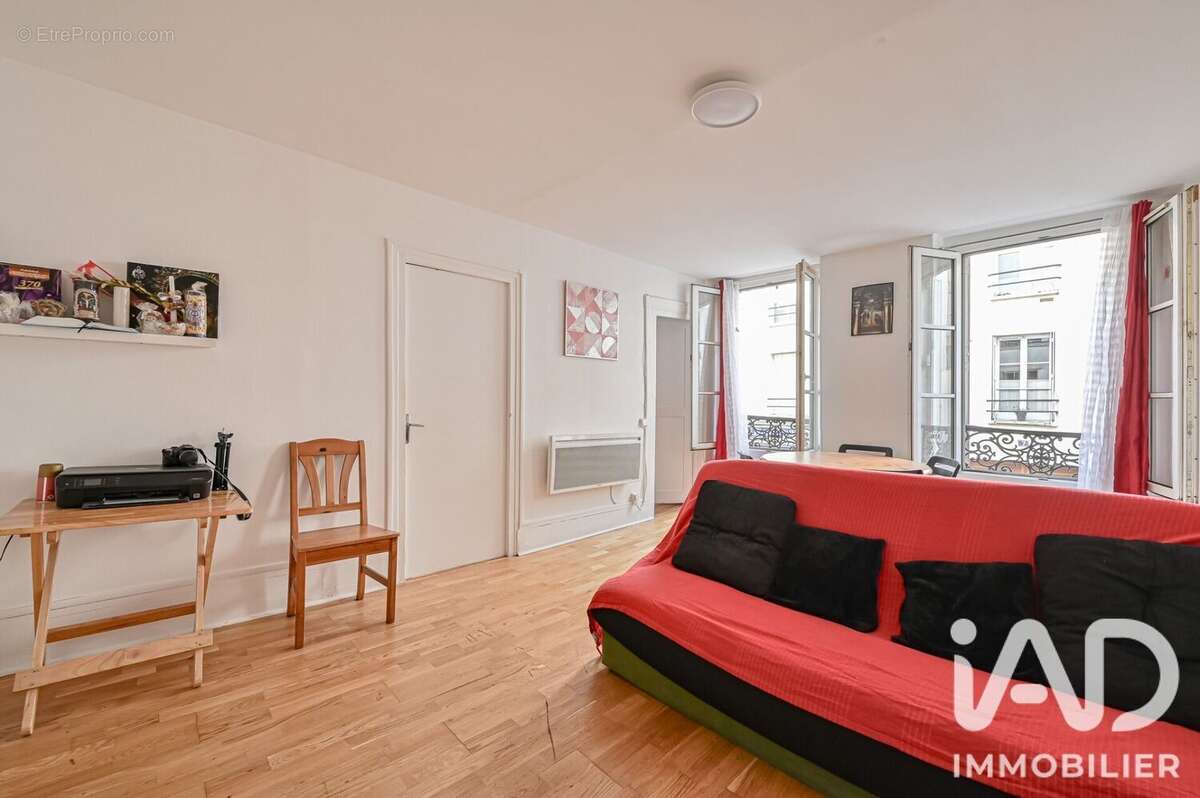 Appartement 44 m² à Paris-18e  - photo 2
