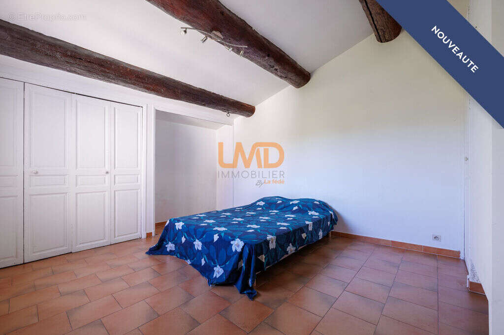Ceyreste - Maison Familiale -  5P - 188 M2 + Studio indépendant - photo 12