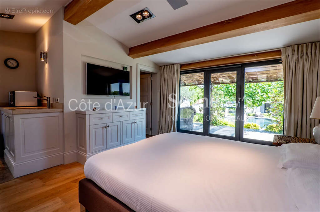 Maison à MOUGINS