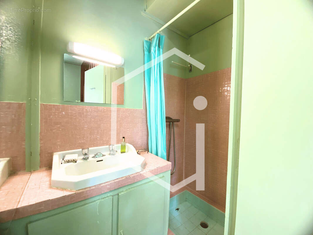 Maison indépendante à rénover avec un grand terrain - photo 10