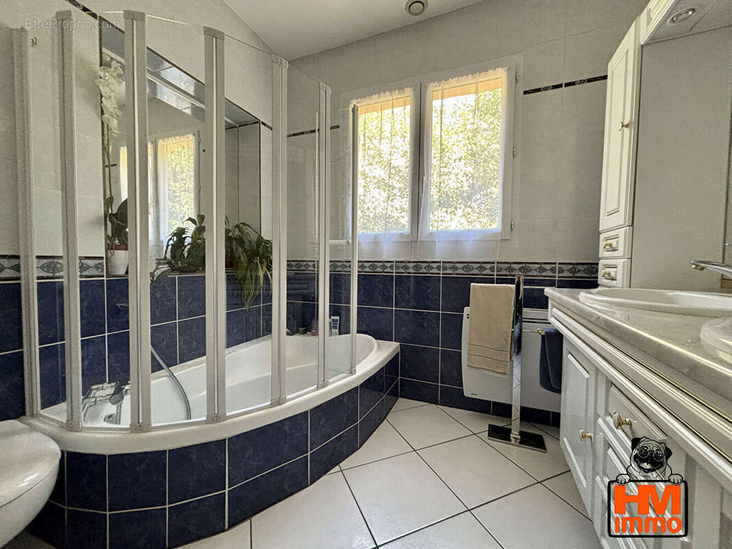 Maison à SAINT-JUST-LE-MARTEL