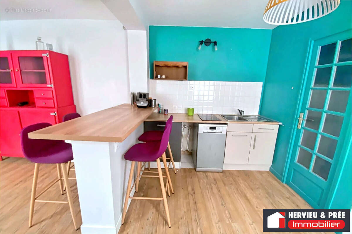 Appartement à LUC-SUR-MER