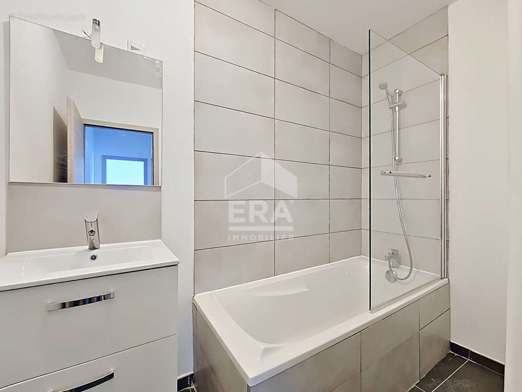 Appartement à LONGLAVILLE