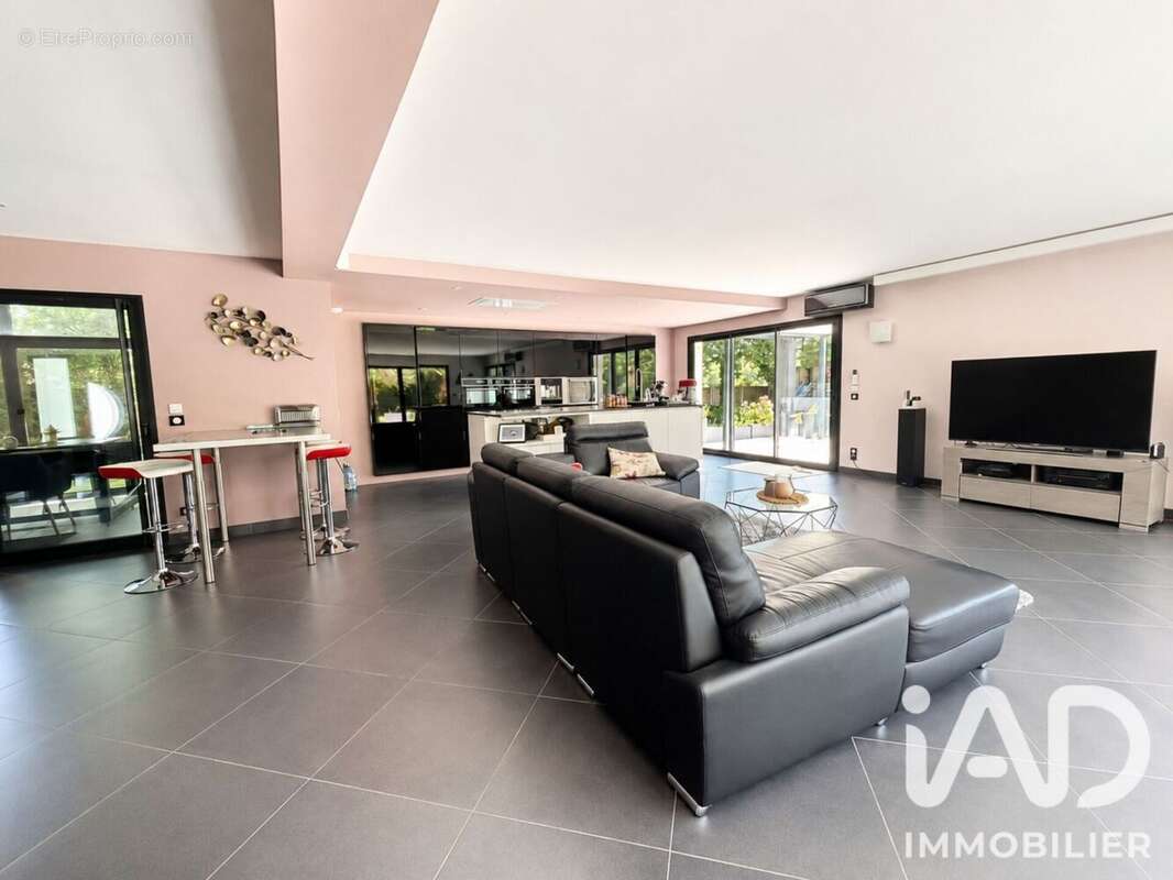 Photo 4 - Maison à SALLES