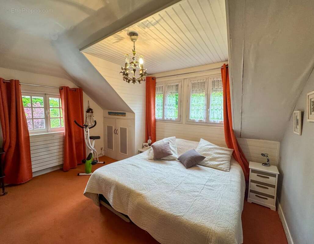 Maison à CLICHY-SOUS-BOIS