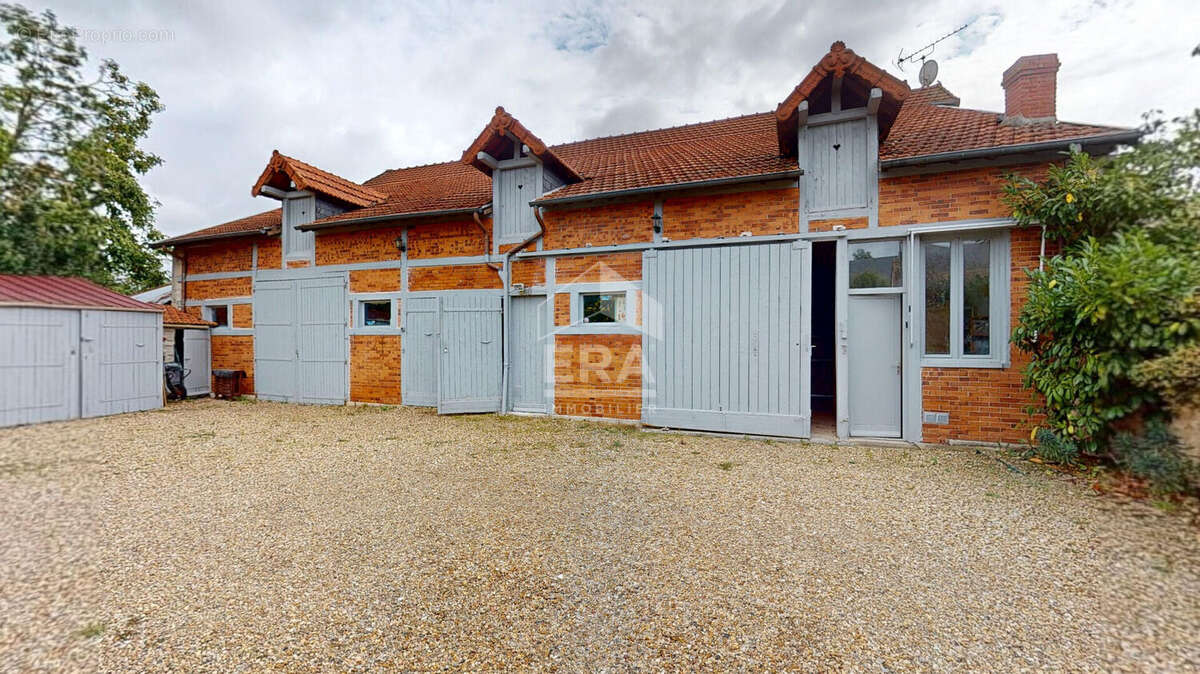 Autre à COSNE-COURS-SUR-LOIRE