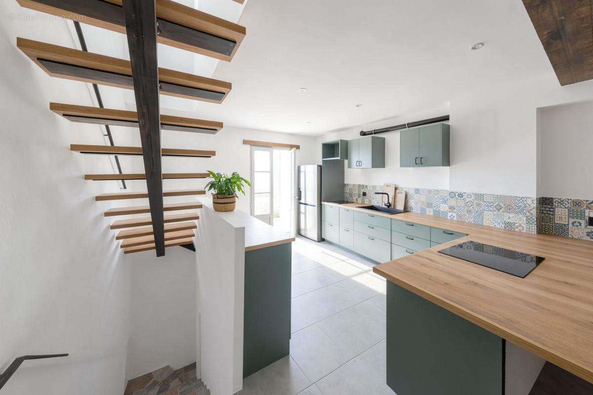 Maison à BOUC-BEL-AIR