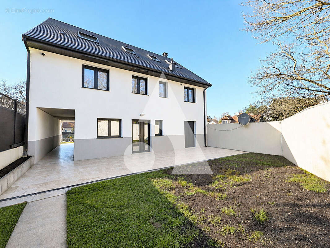 Maison à CORMEILLES-EN-PARISIS