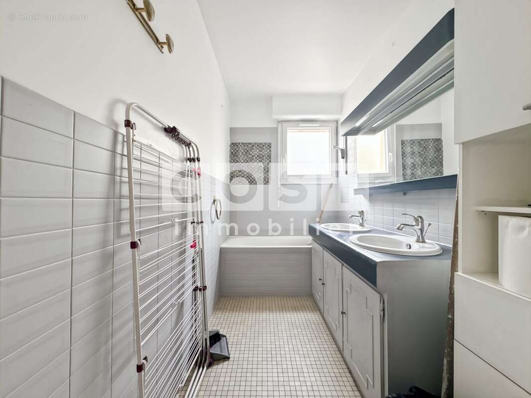 Appartement à ASNIERES-SUR-SEINE