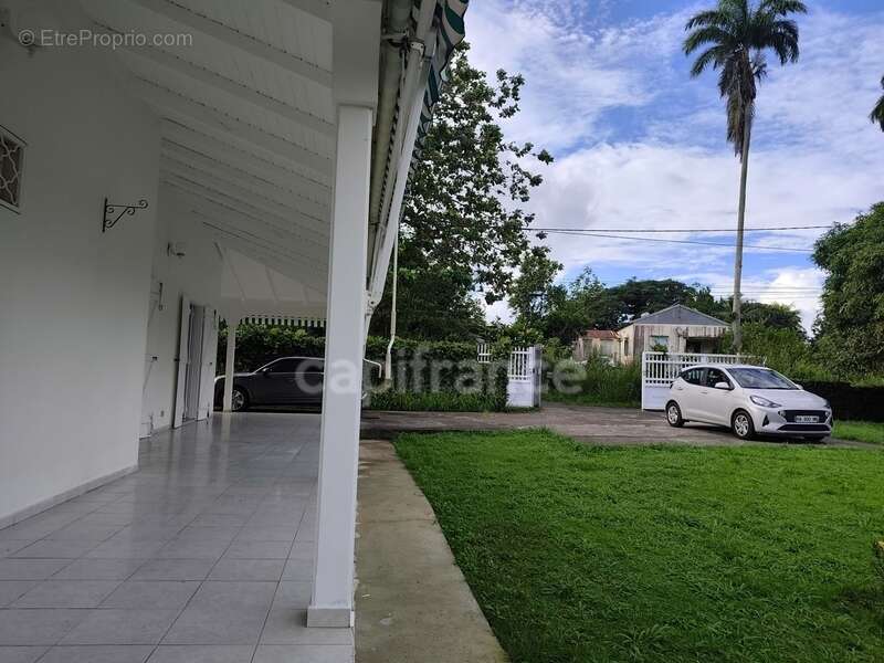 Maison à SAINTE-ROSE