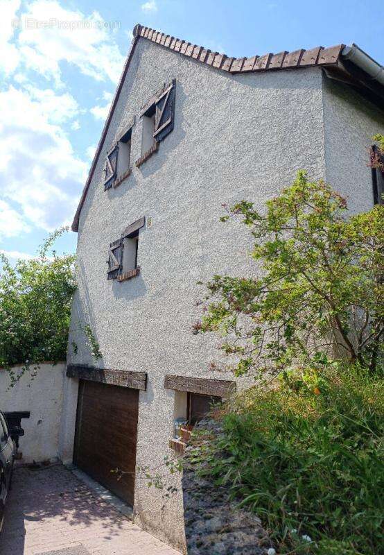 Maison à LIMEIL-BREVANNES