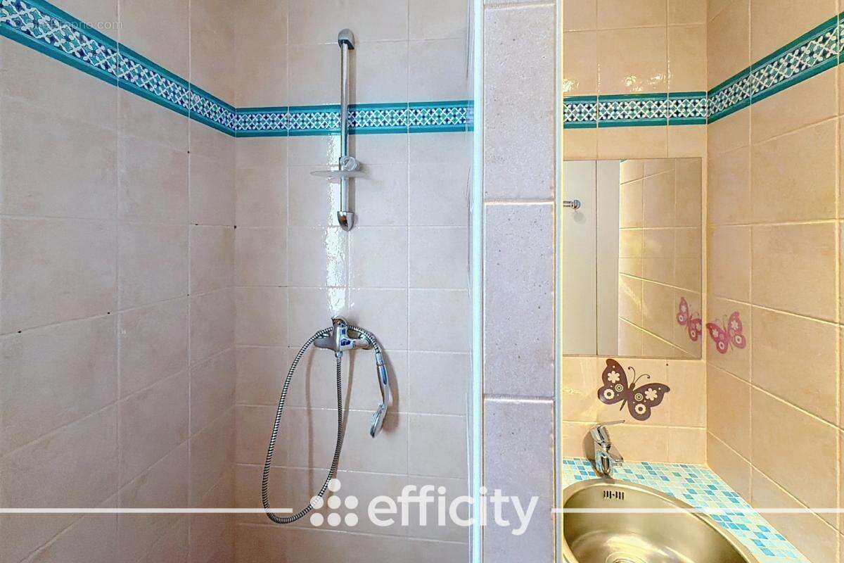 Appartement à SAINTE-FOY-LES-LYON