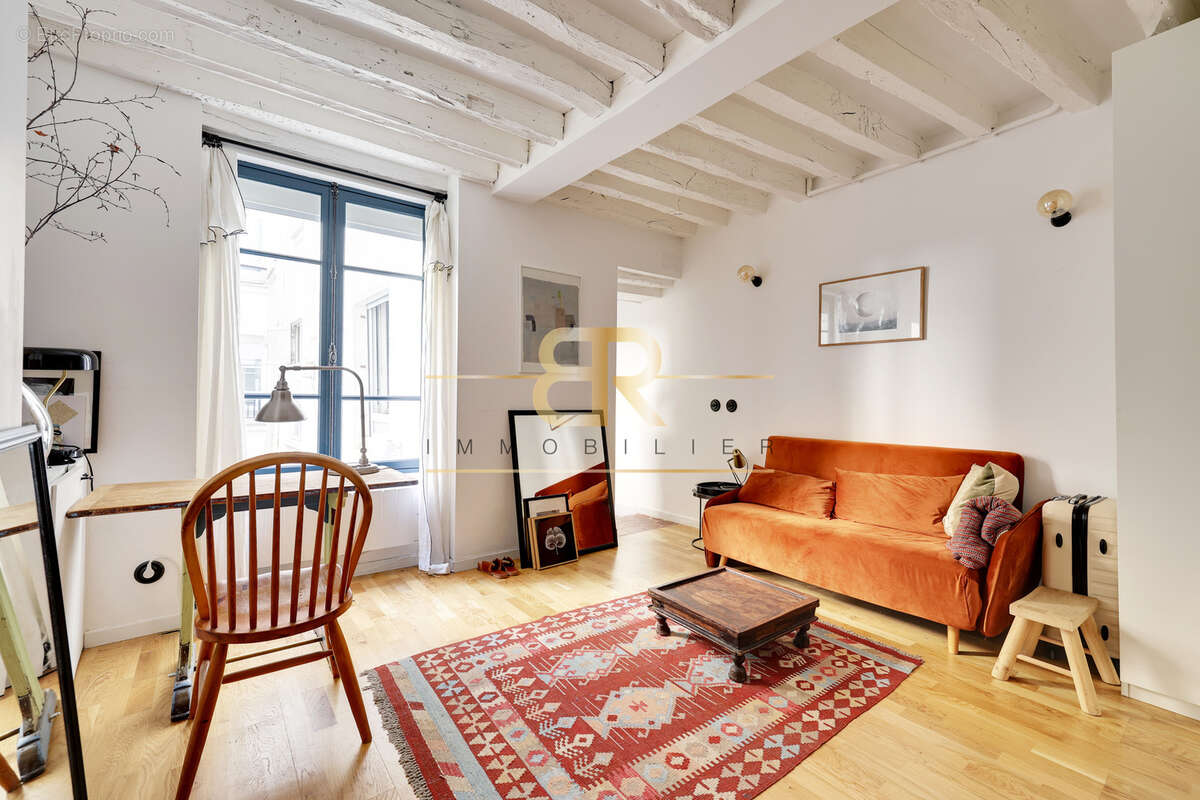 Haut-marais - rue des gravilliers / refait par architecte - charme de l'ancien / calme - photo 5