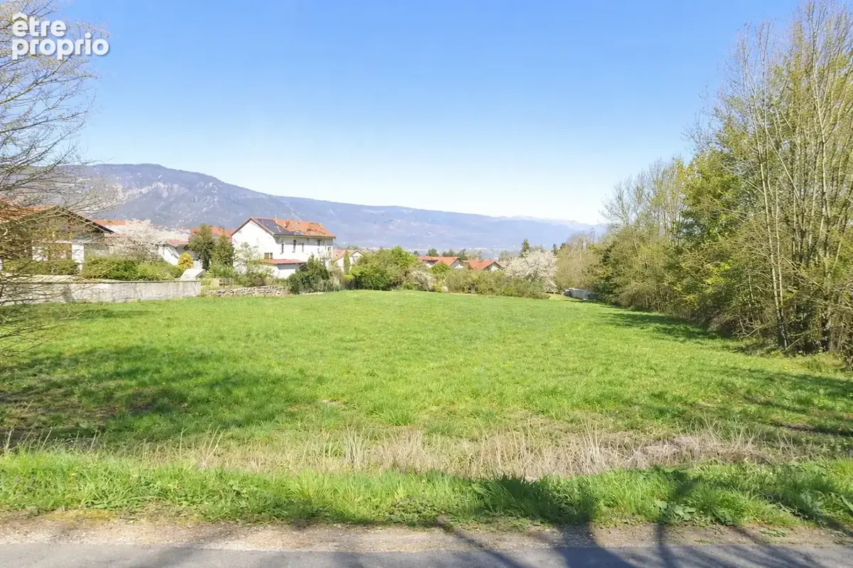 Photo Terrain à Vulbens au prix de 222 600€
