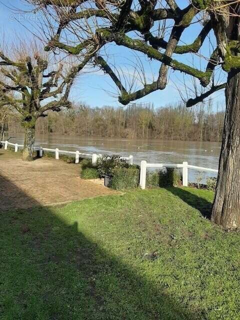 2800 m² à Gouvieux  - photo 2