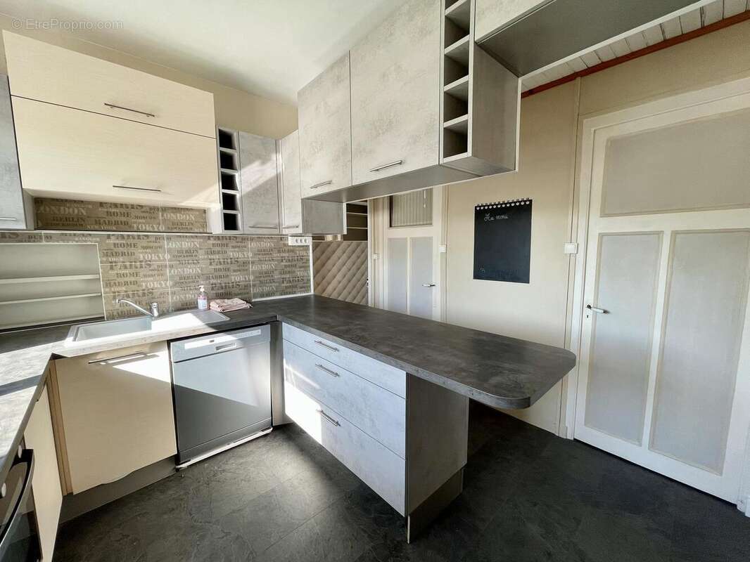 Photo 5 - Appartement à SAINT-MAURICE-DE-BEYNOST