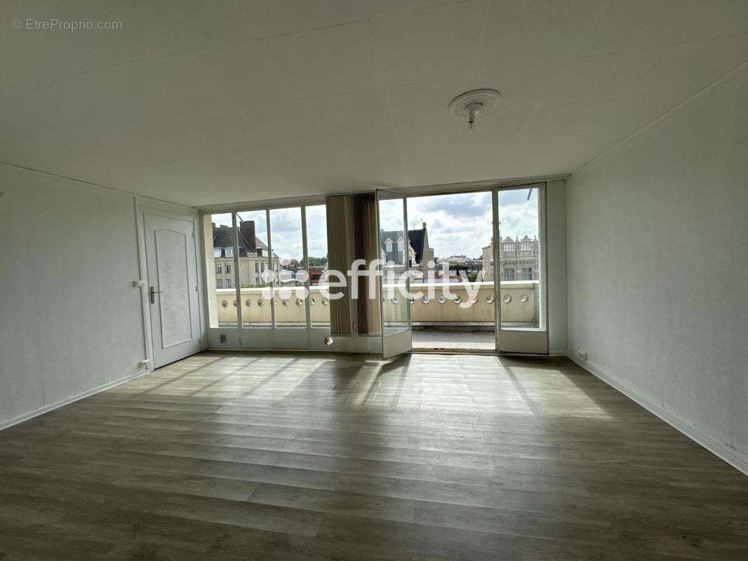 Appartement à VALENCIENNES