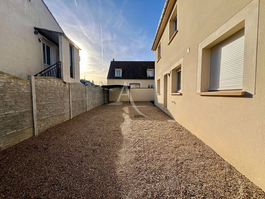 Maison à SAINT-PATHUS