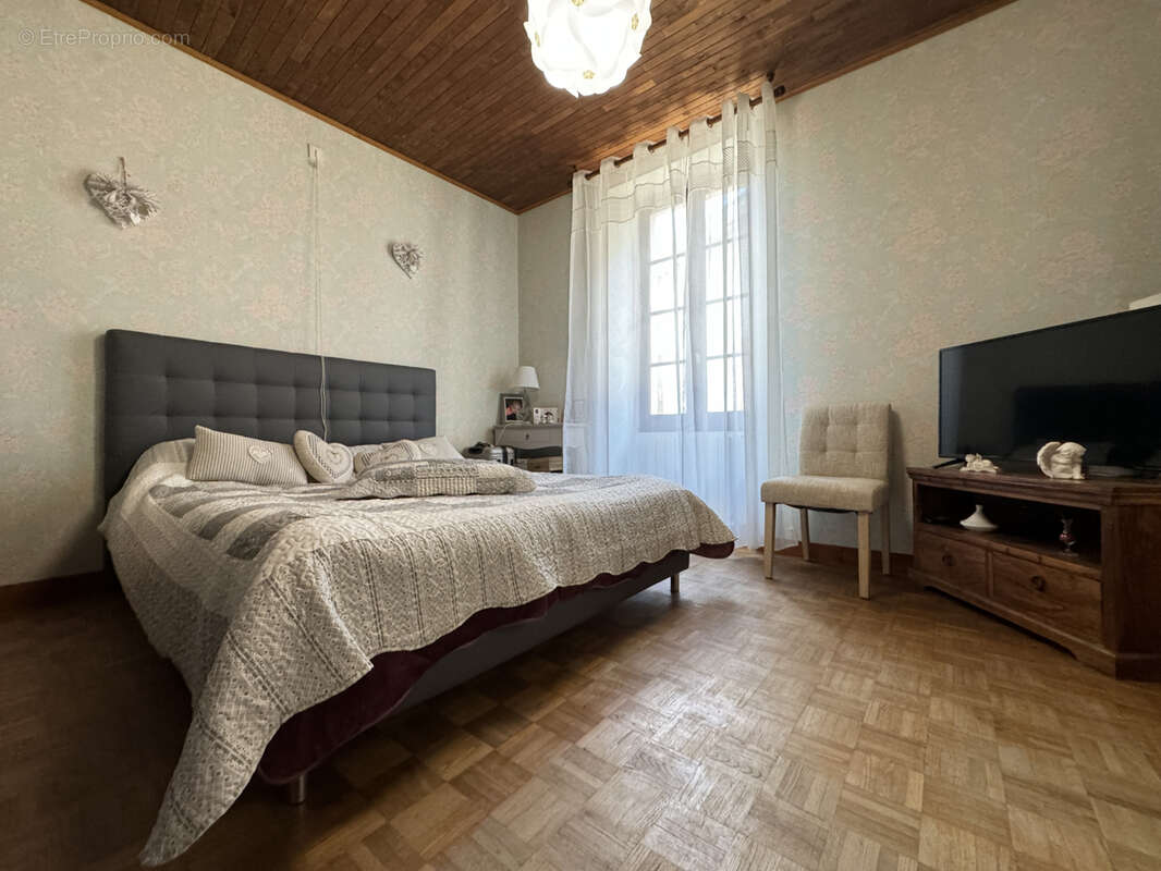 Maison à SAINT-BARTHELEMY-D'AGENAIS