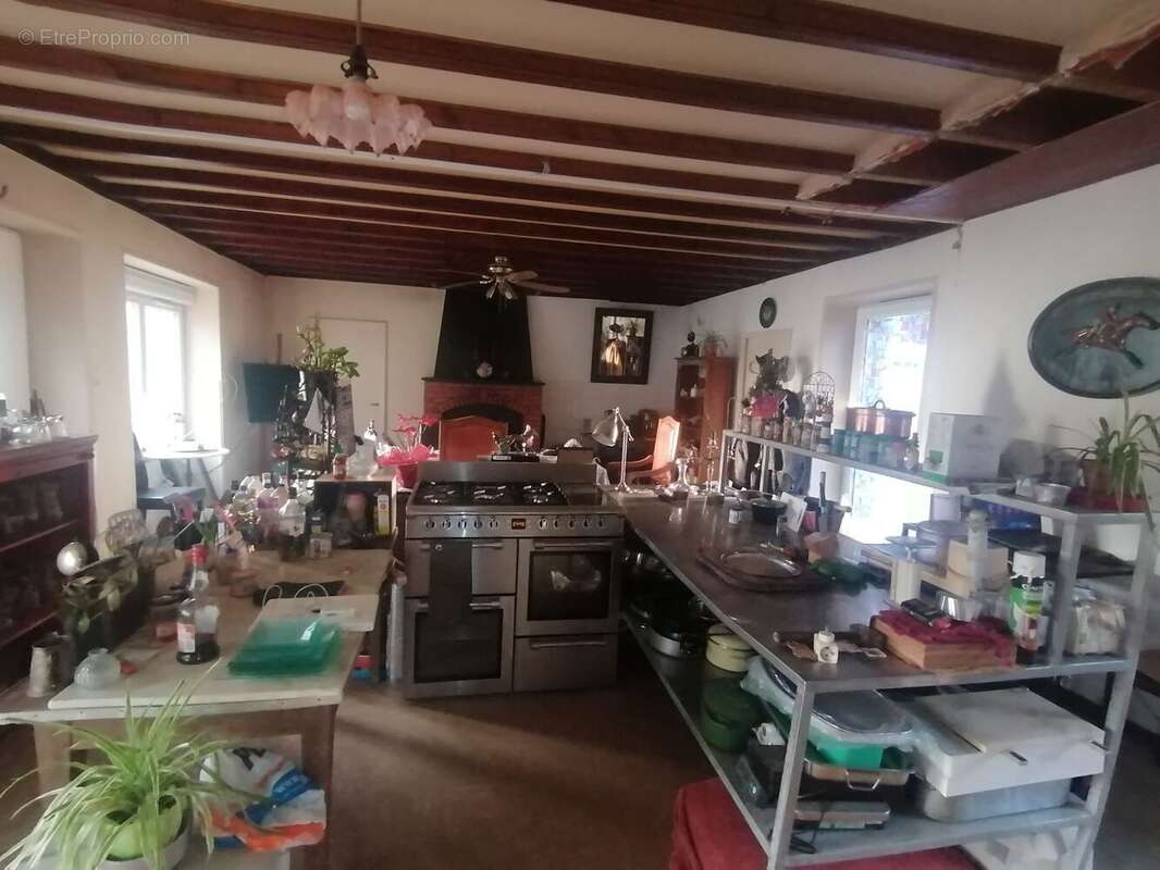 Maison à LA CHAPELLE-PALLUAU