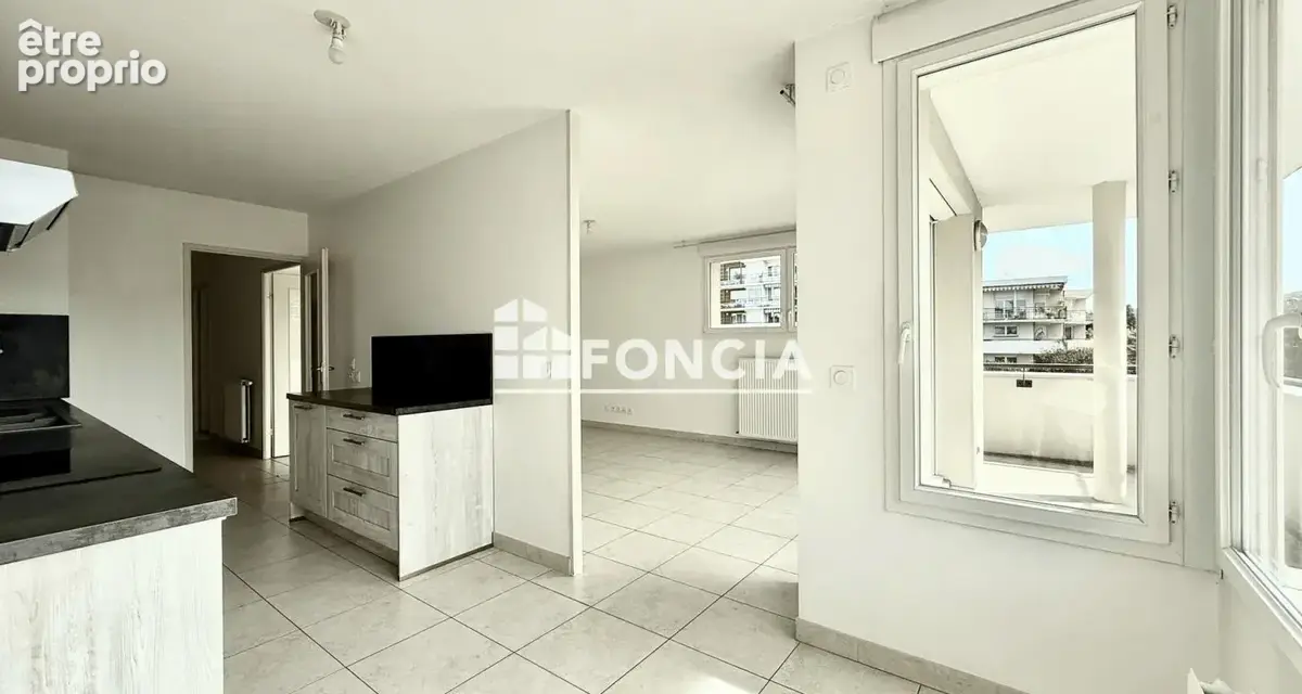 Appartement T3 avec terrasse et garage - photo 5