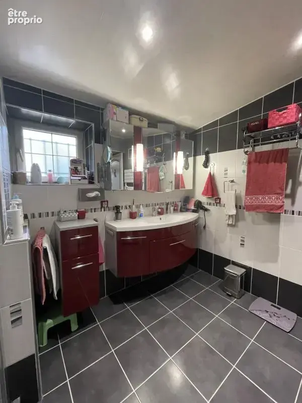Exclusivité - Spay - Ancienne fermette restaurée 151 m2 au c - photo 5