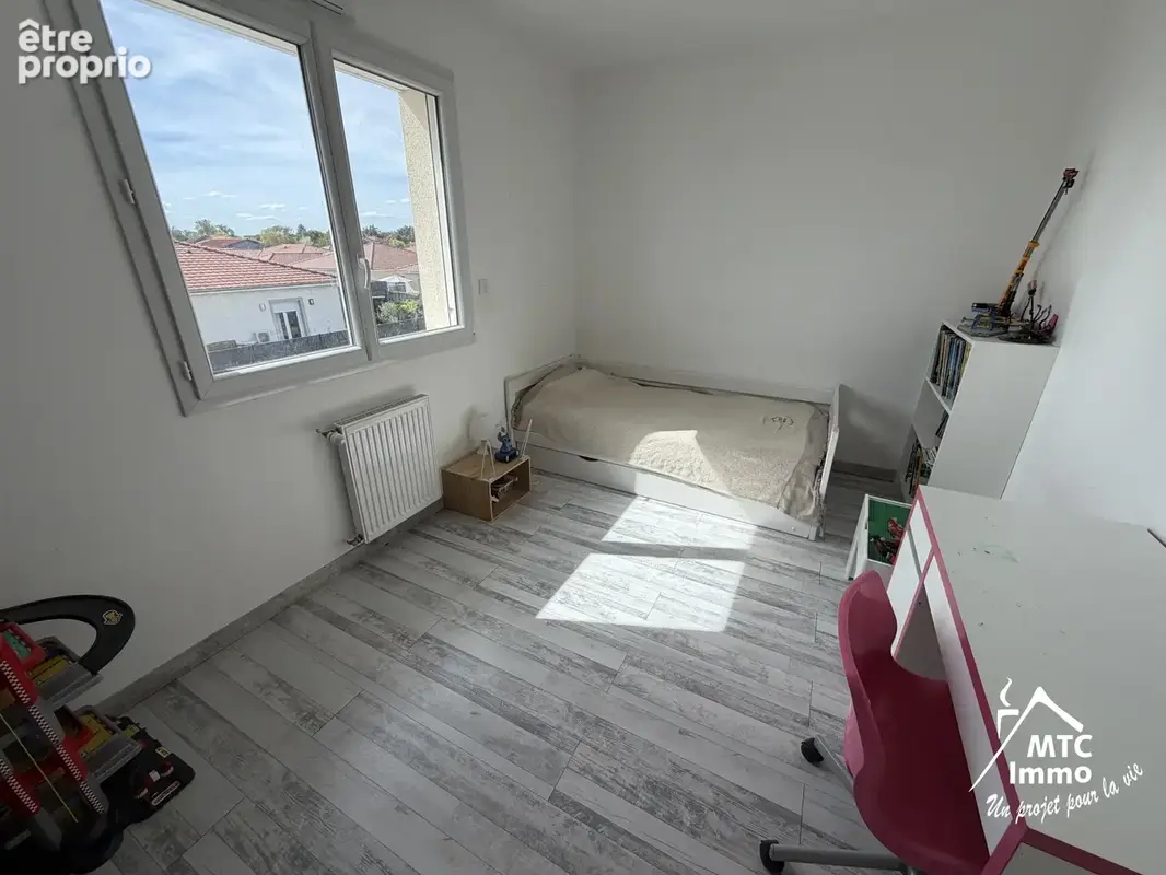 Maison 110 m2 / garage 21 m2 / terrain 471 m2 - photo 11