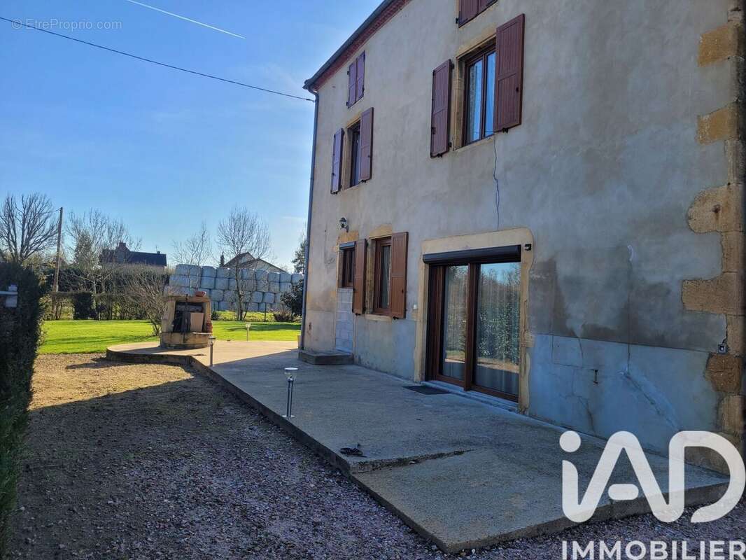 Maison 216 m² à Chambilly  - photo 3