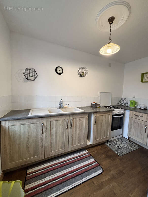 Maison à SAINT-PRIEST-LA-PLAINE