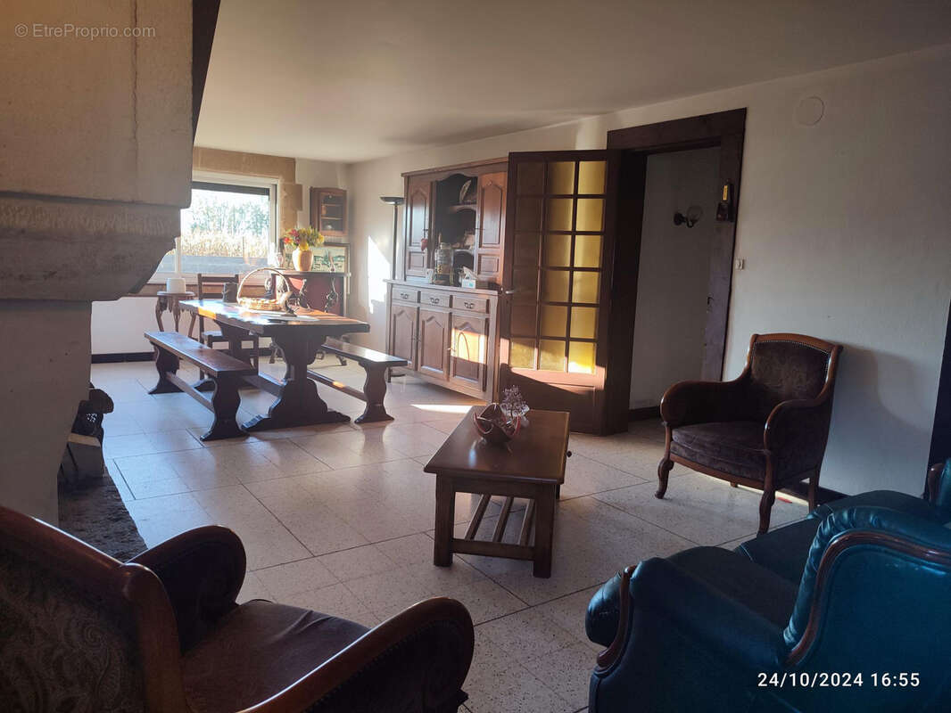 Maison à LA CHARTRE-SUR-LE-LOIR