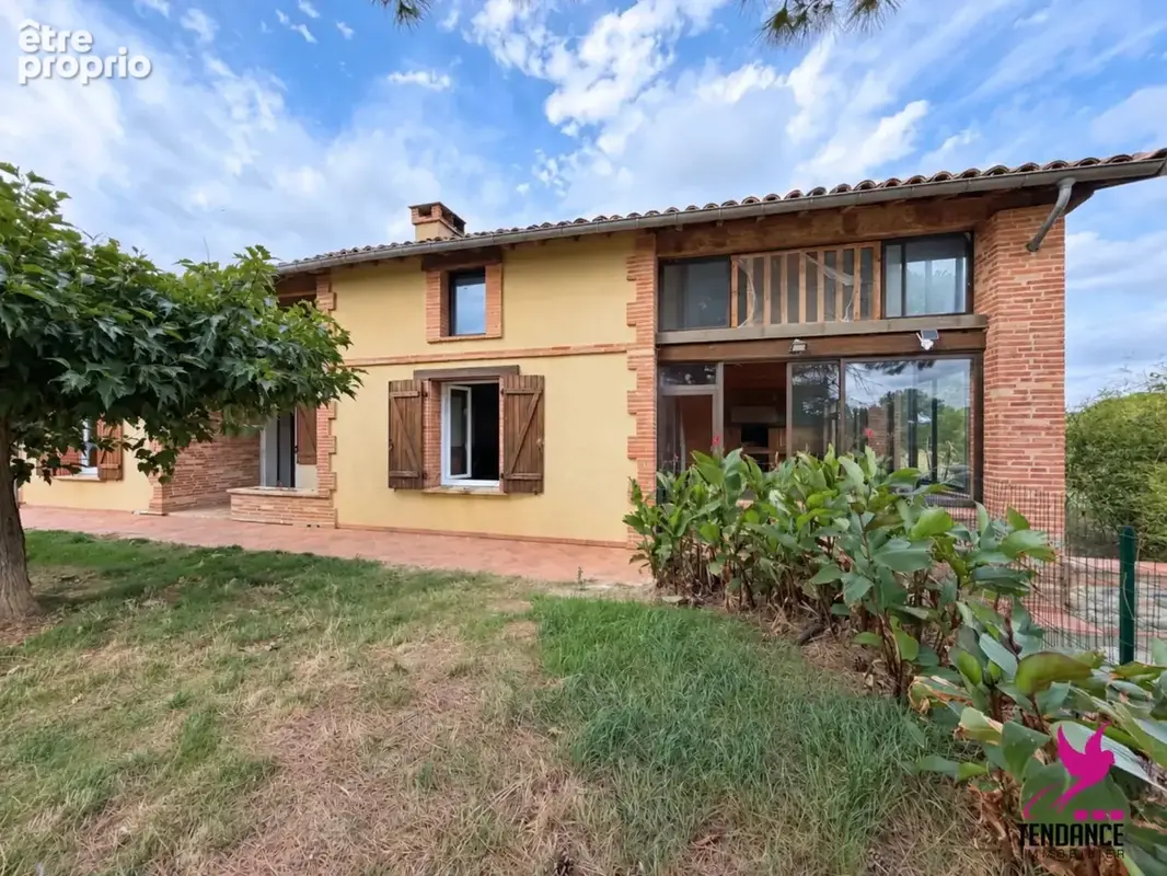 Maison 150 m² + véranda et sous sol de 150 m² sur 2000 m² de Terrain. - photo 2