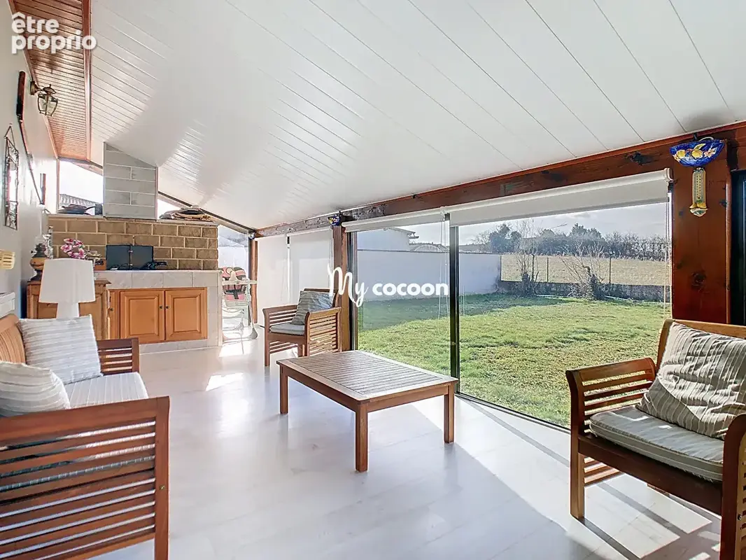 Maison - T5 - 141 m² - photo 3