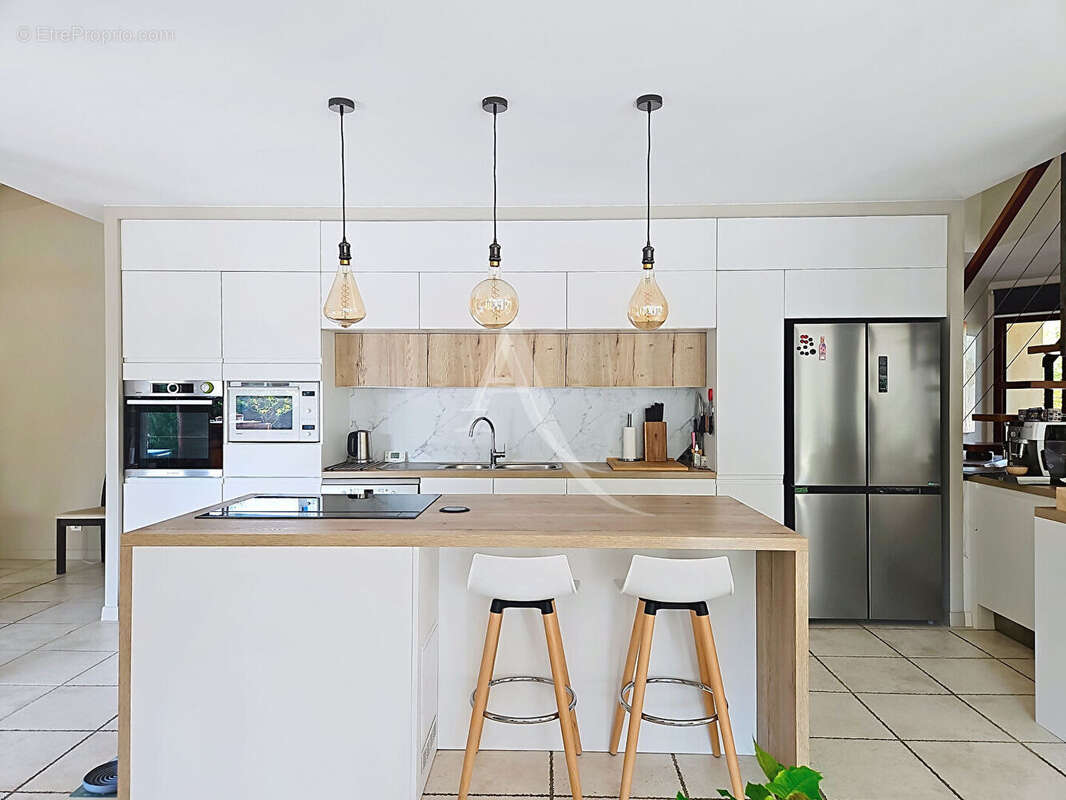 Maison à LAPEYROUSE-FOSSAT