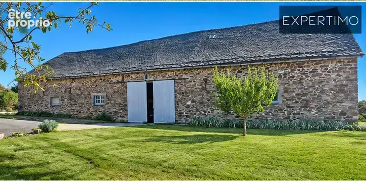 Ancien corps de ferme en pierre   165 m2, nombreuses dépendances et autonomie énergétique - photo 4