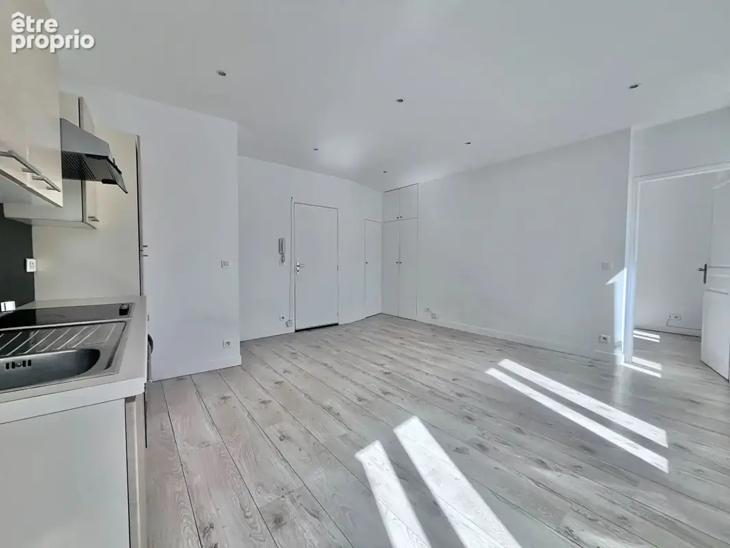 Photo Appartement à Pantin au prix de 245 000€