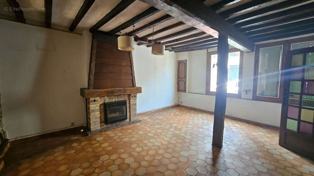 Maison à BEAUVAIS