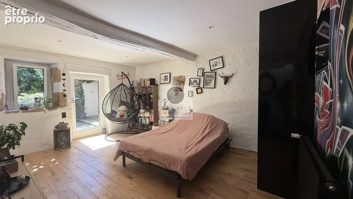 Propriété de caractère avec piscine - photo 23
