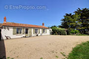 Maison à BOUIN
