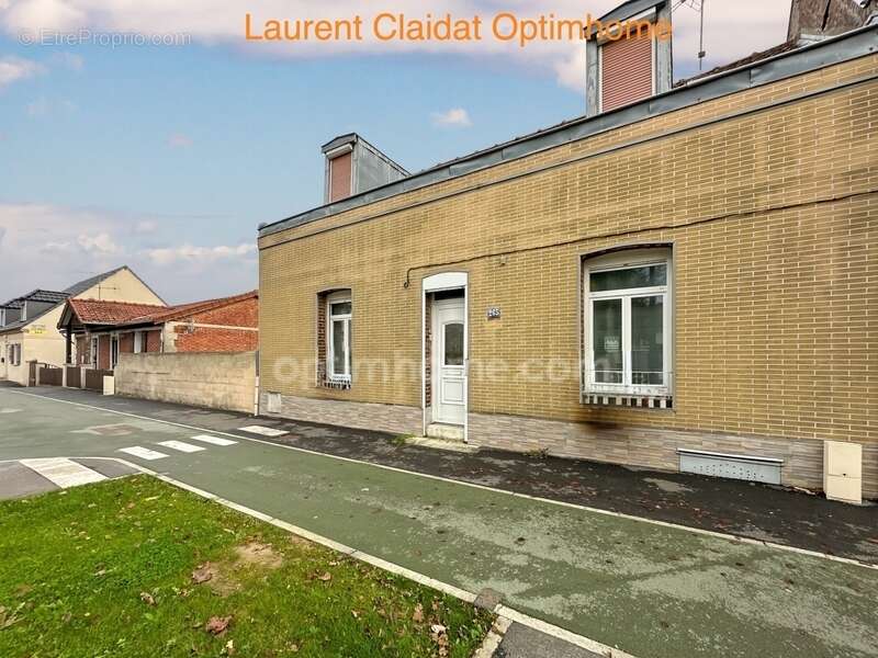 Maison à SAINT-QUENTIN